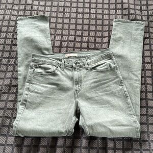 NWOT Men’s Levi’s Signature Slim Heavyweight Denim Jeans